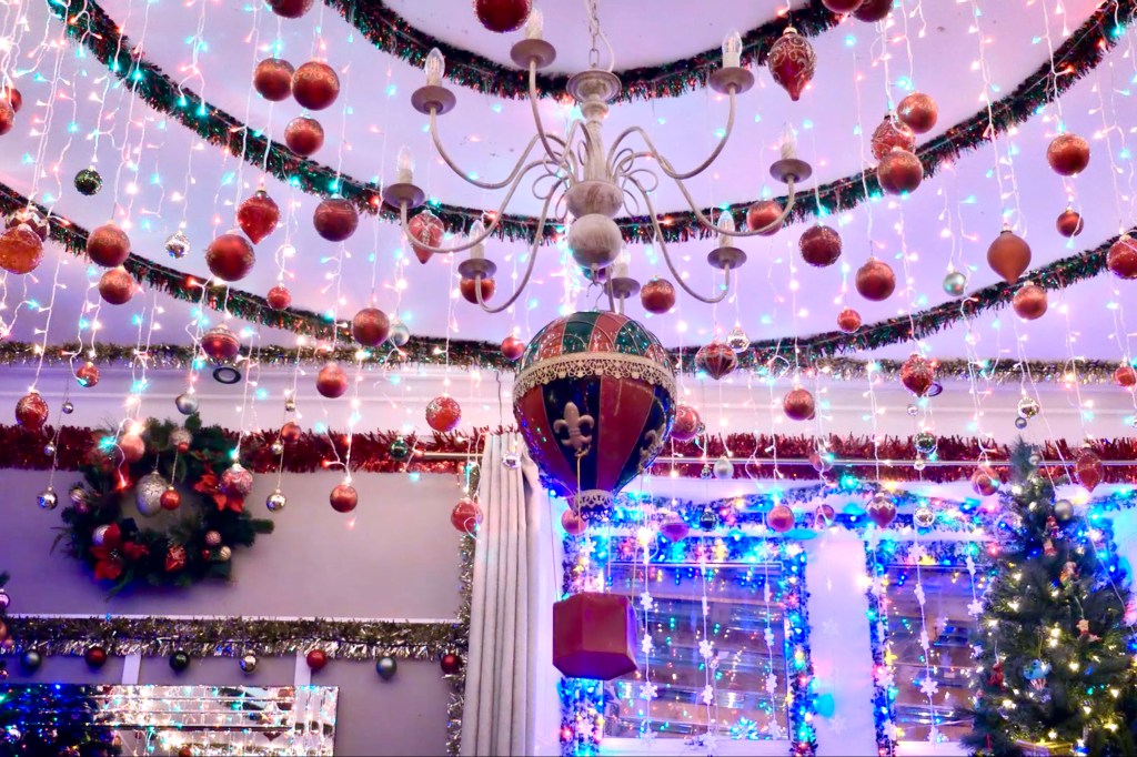 West Kilbride family opens doors to share Christmas spirit with the&nbsp;community